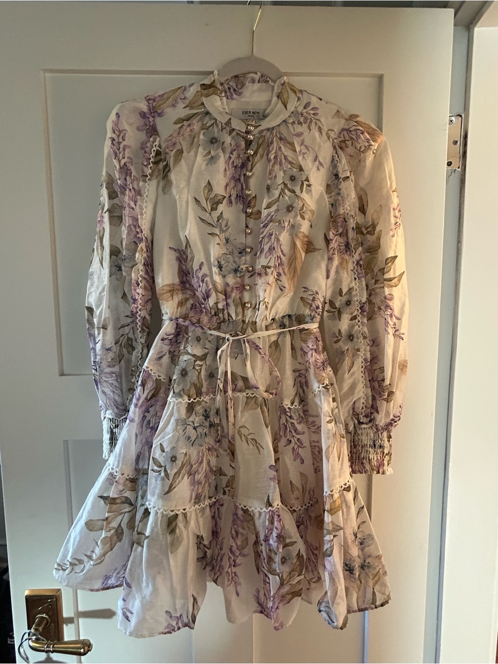 Ever New Petite Ruffle dress with Lace and gold buttons Size Petite 0